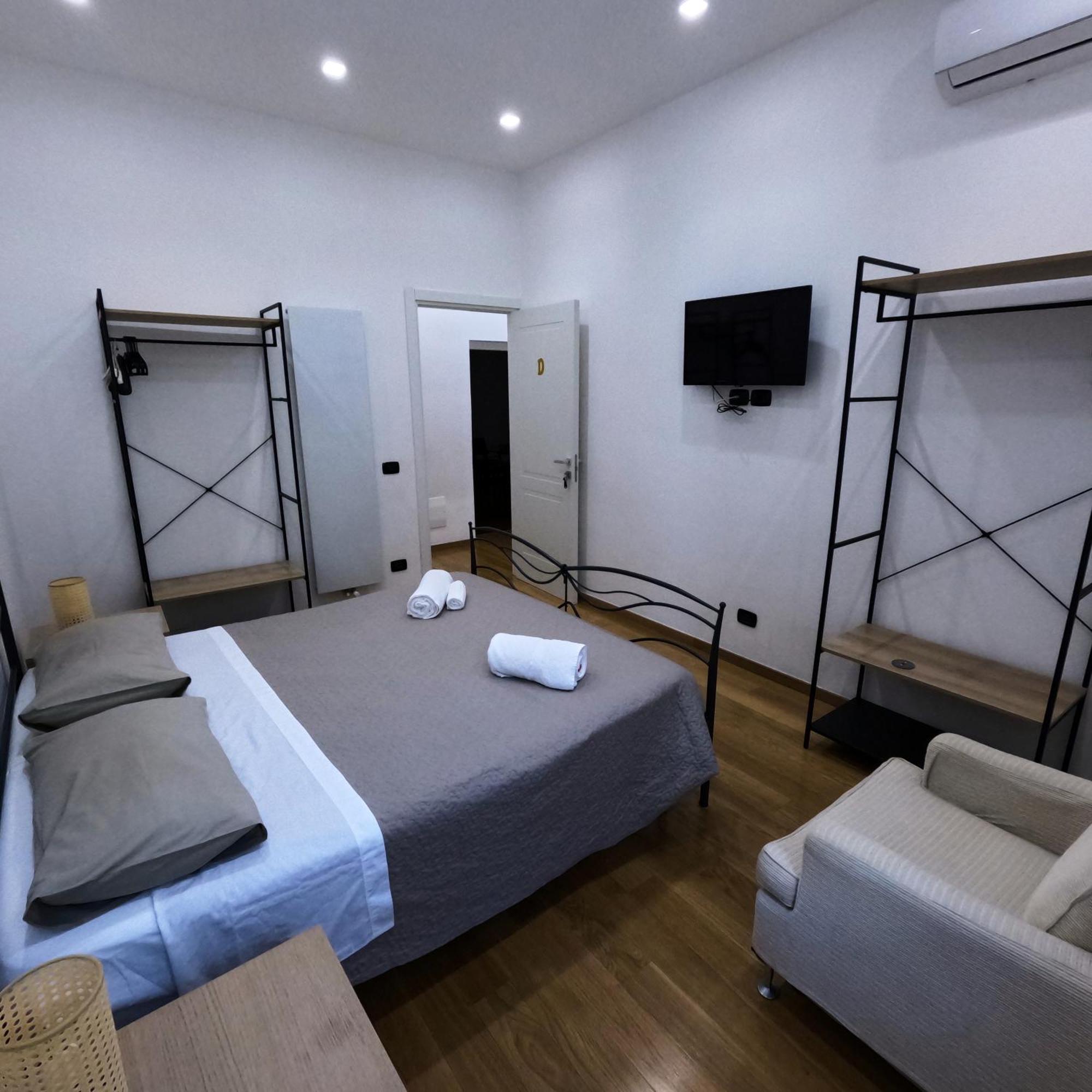 New Rooms Center 巴里 外观 照片