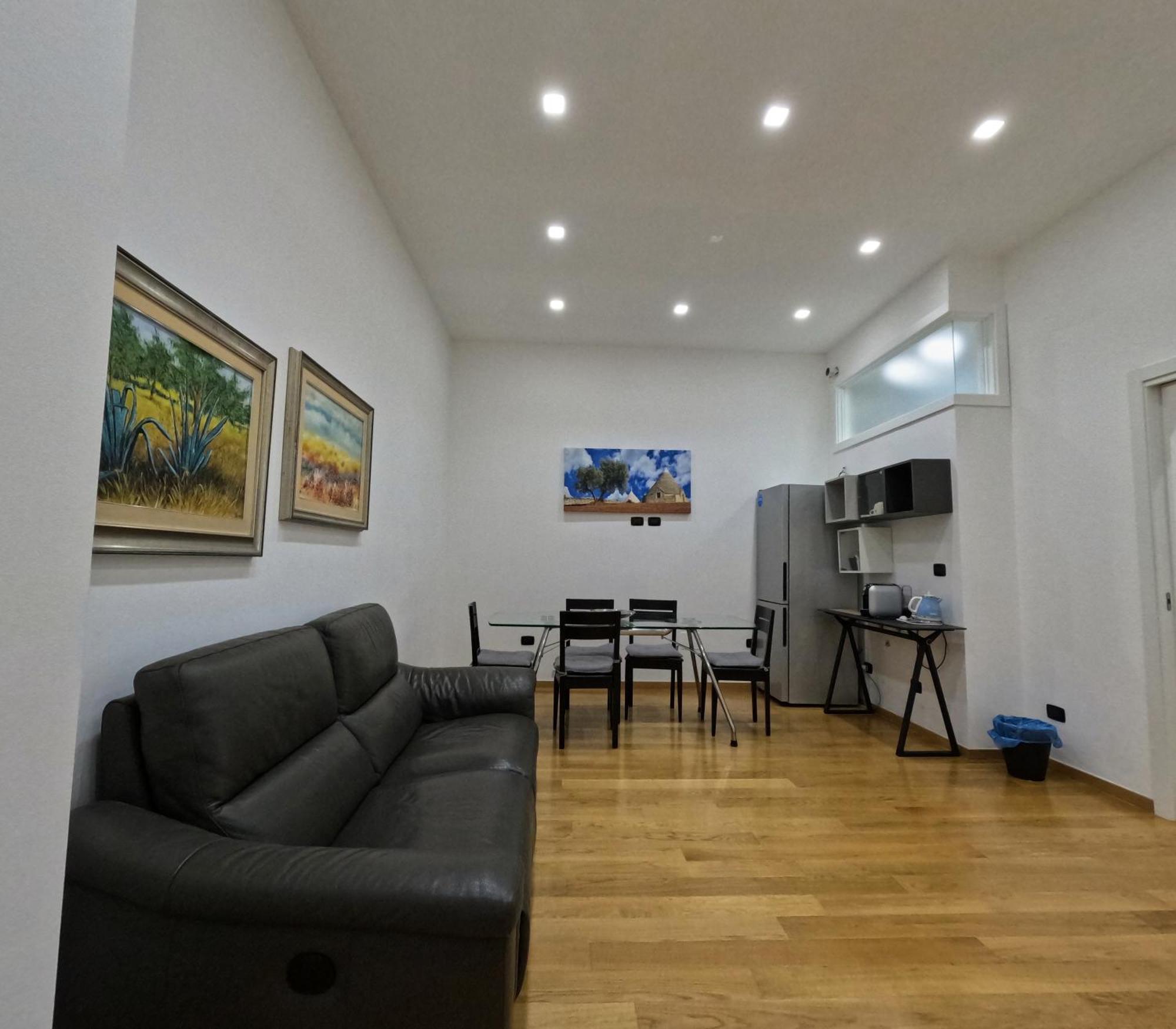 New Rooms Center 巴里 外观 照片