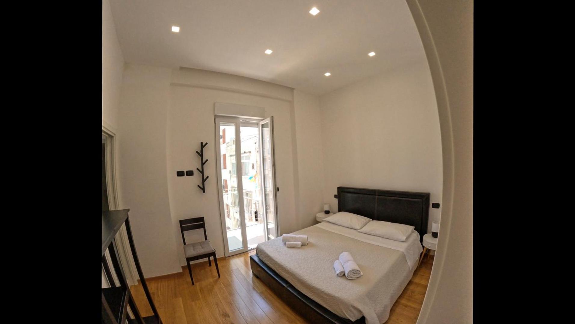 New Rooms Center 巴里 外观 照片